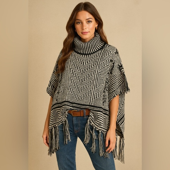 Vintage Poncho Cape Chunky Knit  Turtleneck Sweater Fringe Poncho Large Y2K - Picture 1 of 3
